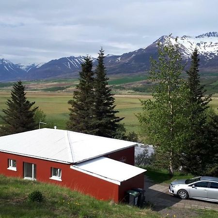Brunalaug Guesthouse - Holiday Home Eyjafjaroarsveit エクステリア 写真